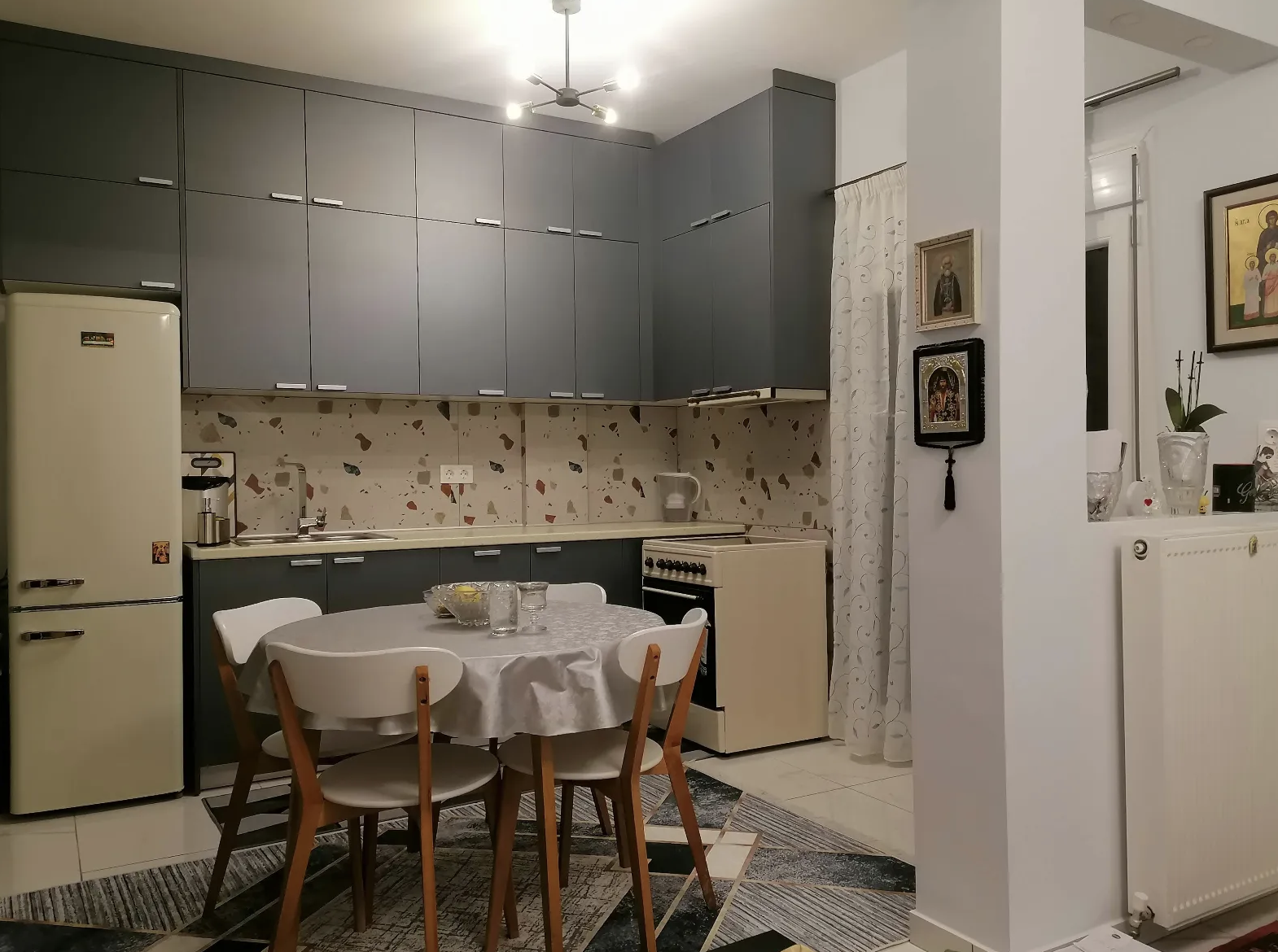 Επενδυτικό ακίνητο στη Θεσσαλονίκη, κατάλληλο για ζευγάρι ή φοιτητή.